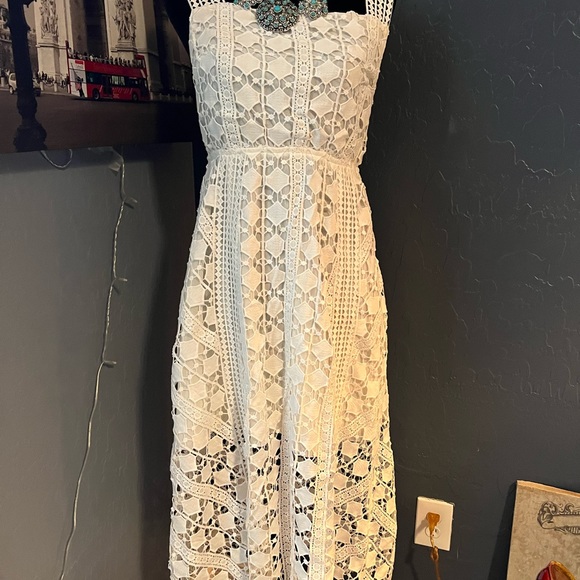 Few Moda white lace dress - Picture 2 of 8